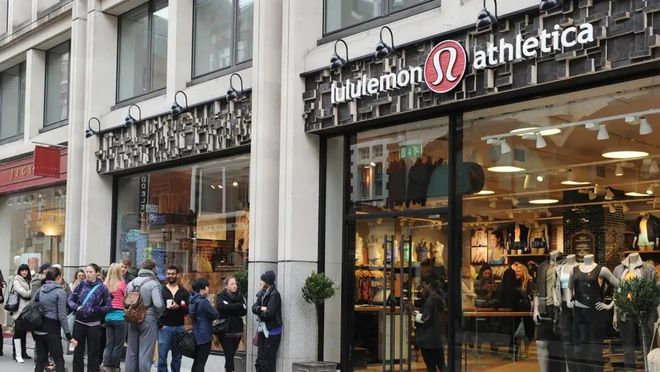 跻身运动服饰市场前三lululemon靠的竟是一条瑜伽裤？ 案例精选(图1)